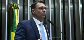 Flávio Bolsonaro vem a Mato Grosso para lançar pré-candidatura de José Medeiros ao Senado