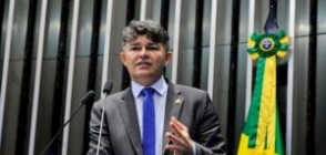 Medeiros alerta para 'venezuelização' e cobra postura firme do Senado contra STF