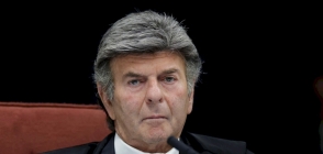 Fux vota por incompetência do STF no caso da trama golpista e declara nulidade de atos